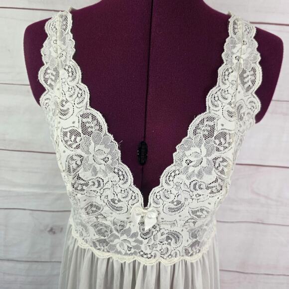 Shadowline Nightgown Womens Medium Ivory Lace Bodice Long Maxi Sleepwear V-Neck - Picture 4 of 16